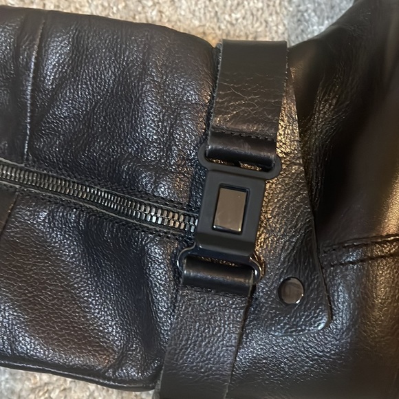 Aquatalia Blk waterproof leather boots with side zip. Sz 8 Excellent condition - Picture 8 of 9